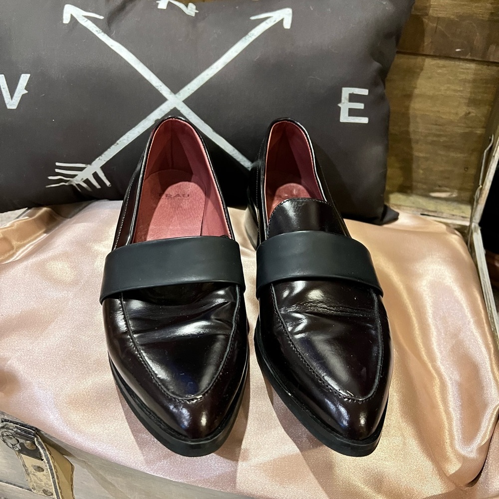Frau flats size 39